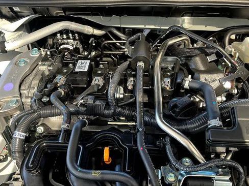 Certified 2025 Nissan Sentra SV w/ All-Weather Package FWD image 17