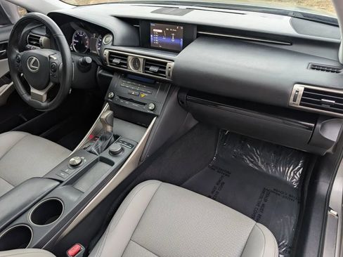 Used 2015 Lexus IS 200t image 36