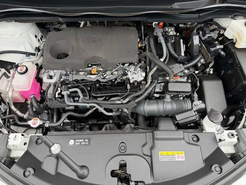 Used 2023 Toyota Sienna XLE FWD image 23
