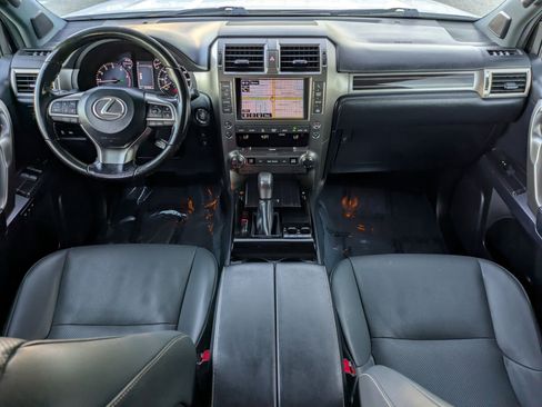 Used 2020 Lexus GX 460 Premium image 23
