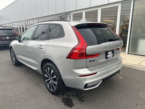 Certified 2025 Volvo XC60 B5 Plus image 3