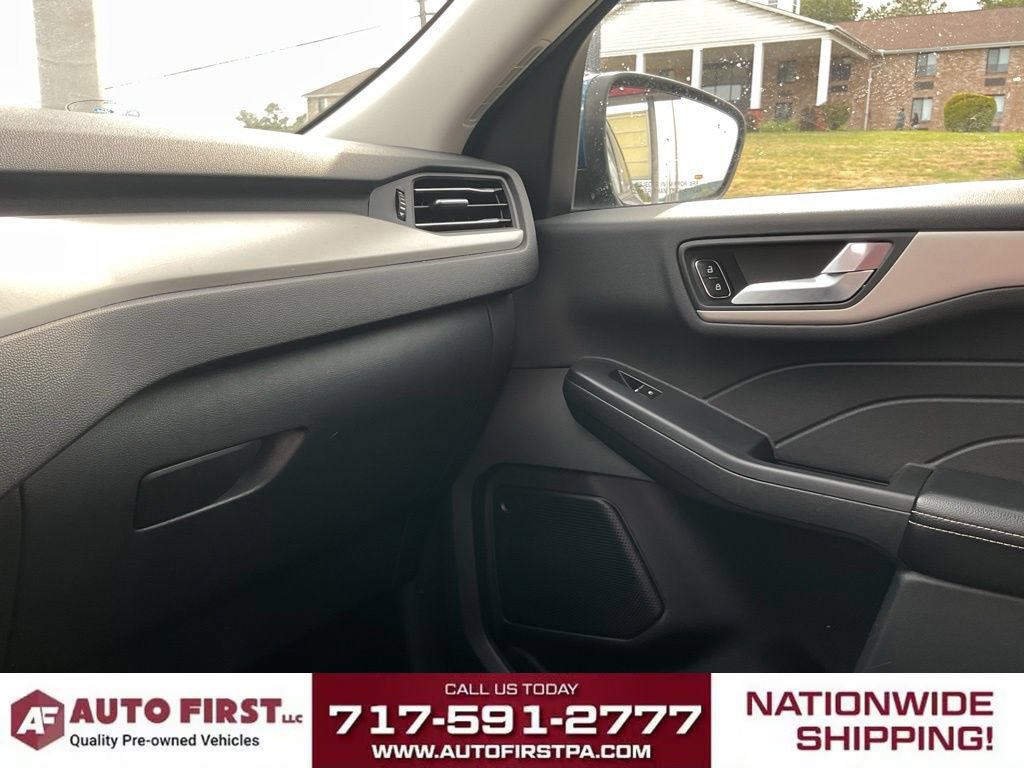 Used 2022 Ford Escape SEL AWD/4WD image 23