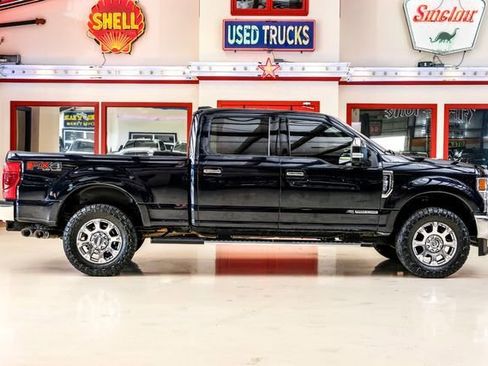Used 2021 Ford F250 Lariat w/ Chrome Package image 9