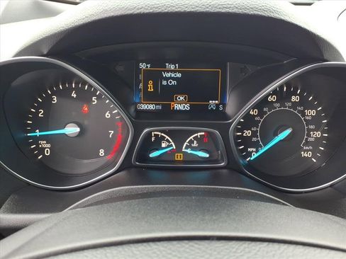 Used 2019 Ford Escape SEL image 6