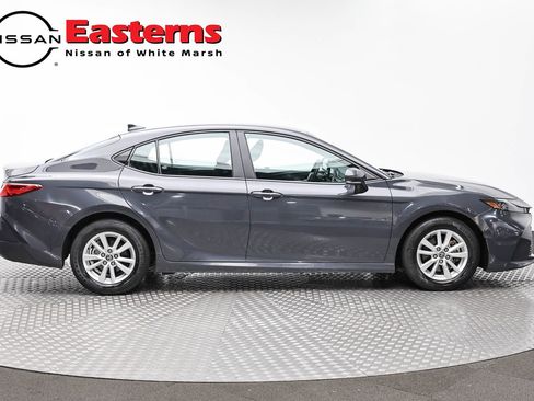 Used 2025 Toyota Camry LE FWD image 4