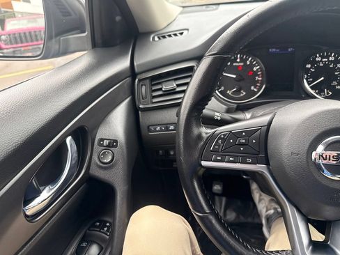 Used 2020 Nissan Rogue SV AWD/4WD image 27
