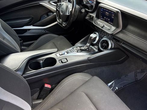 Used 2020 Chevrolet Camaro LT image 18