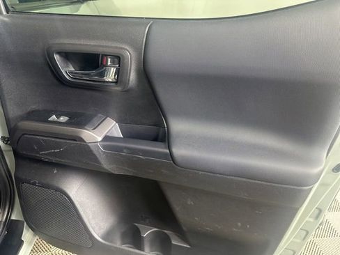 Used 2023 Toyota Tacoma TRD Sport AWD/4WD image 23