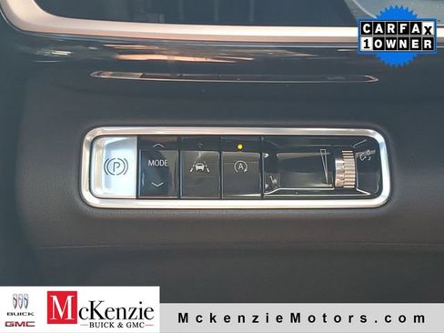 Used 2025 Buick Envision Sport Touring AWD/4WD image 19
