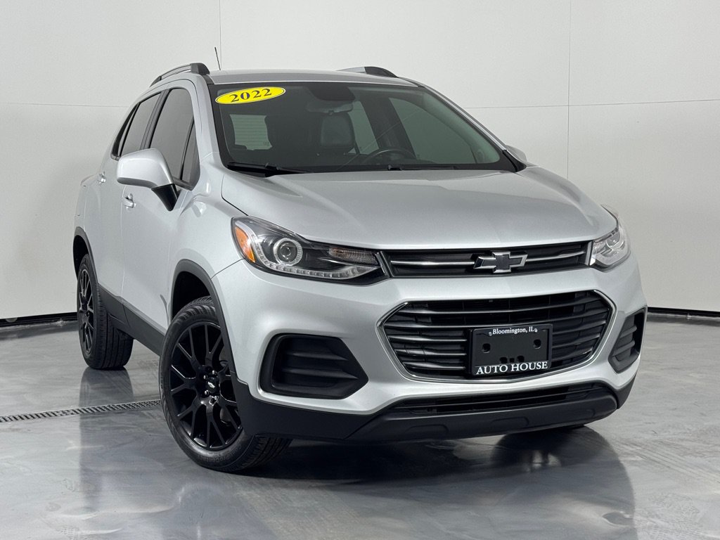 Used 2022 Chevrolet Trax LT w/ Driver Confidence Package AWD/4WD image 2