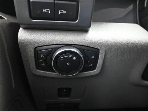 Used 2019 Ford F250 XLT w/ XLT Premium Package image 26