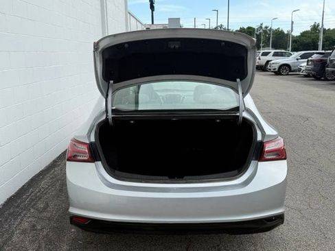 Used 2020 Chevrolet Malibu LT FWD image 7