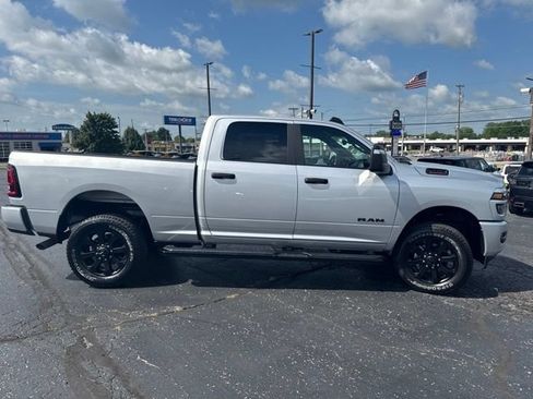 Used 2026 RAM 2500 Big Horn AWD/4WD image 7