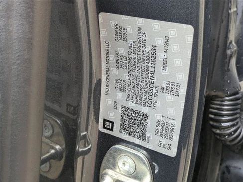 Used 2020 Chevrolet Colorado LT w/ LT Convenience Package image 17