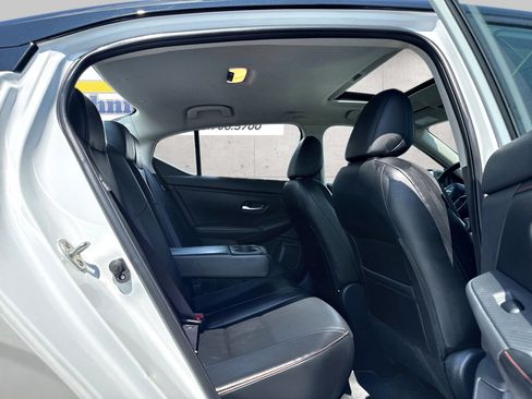 Used 2025 Nissan Sentra SR w/ SR Premium Package FWD image 8
