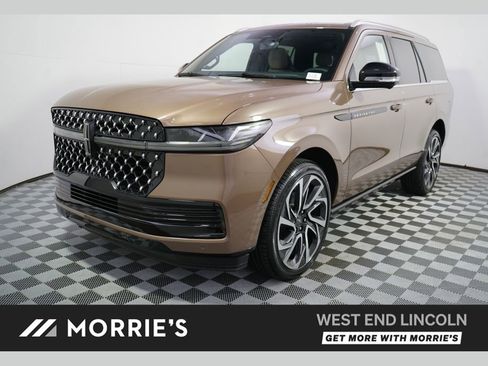 New 2026 Lincoln Navigator Black Label AWD/4WD image 1