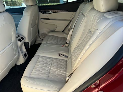 Used 2022 Buick Envision Avenir w/ Technology Package II image 13