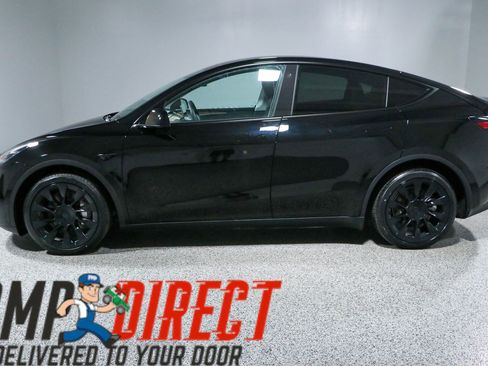Used 2023 Tesla Model Y Long Range AWD/4WD image 10