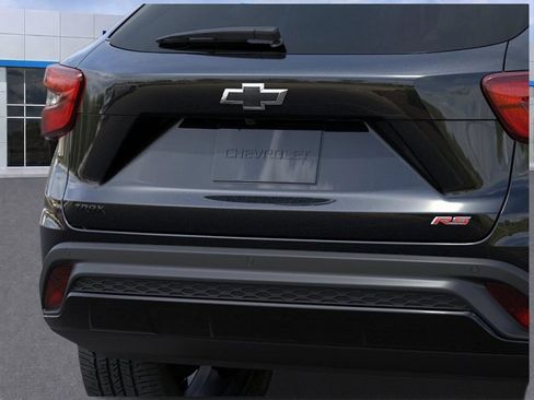 New 2026 Chevrolet Trax RS w/ Driver Confidence Package FWD image 14