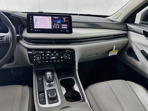 Certified 2027 INFINITI QX60 Luxe w/ Family Package FWD image 32