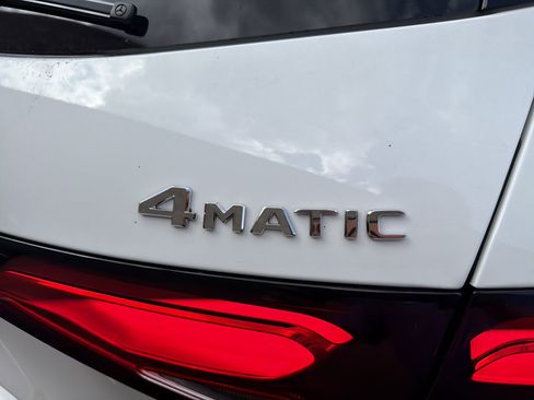 New 2026 Mercedes-Benz GLC 300 4MATIC image 8