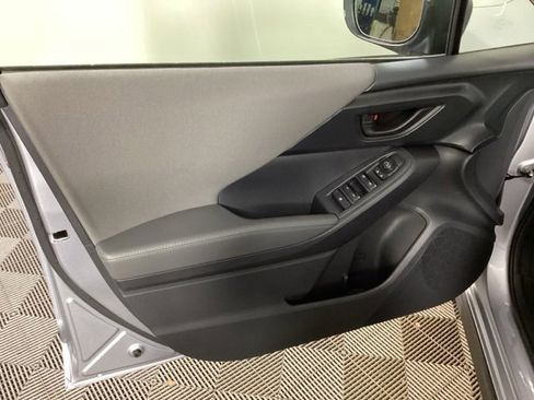 Used 2024 Subaru Crosstrek 2.0i Premium image 17