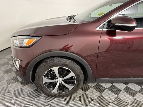 Used 2017 Kia Sorento EX FWD image 12