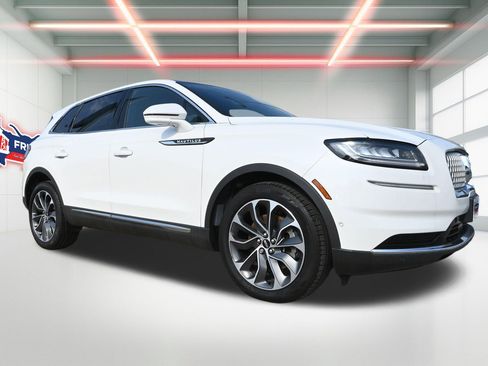 Used 2022 Lincoln Nautilus Reserve w/ Equipment Group 201A FWD image 4