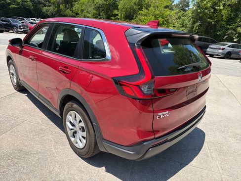 Used 2023 Honda CR-V LX image 8