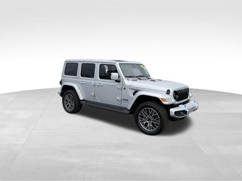 Used 2024 Jeep Wrangler High Altitude AWD/4WD image 4