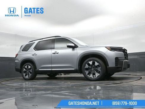 New 2026 Honda Pilot Touring image 47