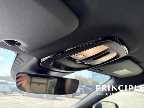 Certified 2025 Volvo V60 B5 Cross Country Plus image 19