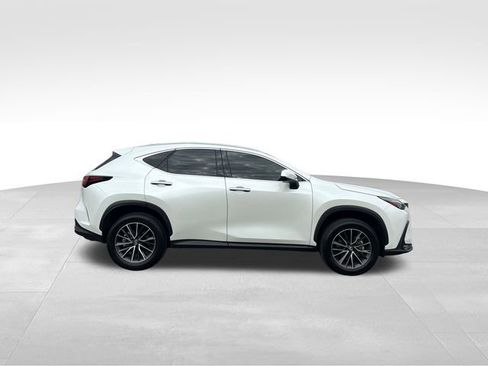 Used 2025 Lexus NX 250 FWD w/ Premium Package image 6