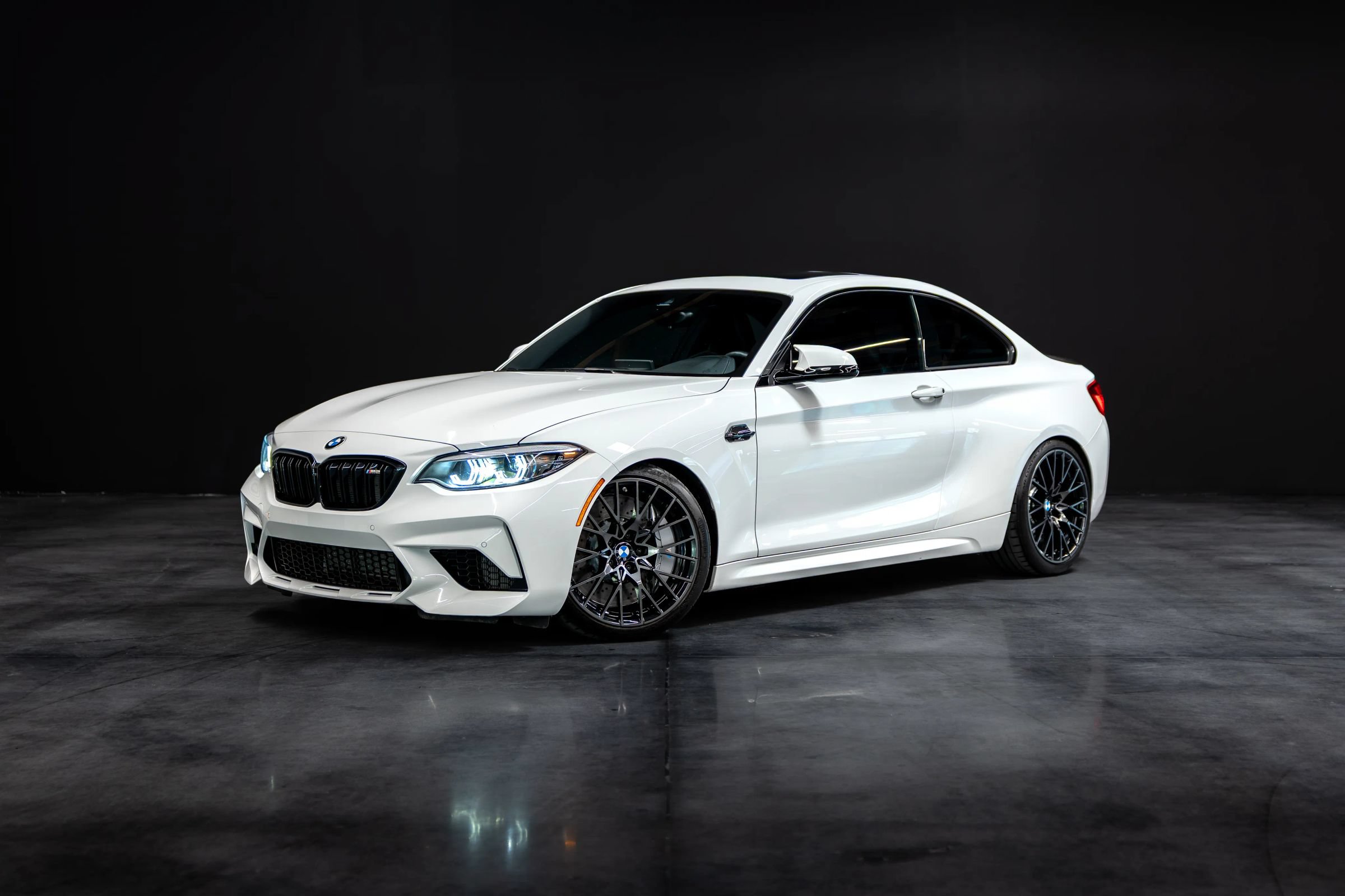 Used 2021 BMW M2 Competition w/ Executive Package RWD image 9