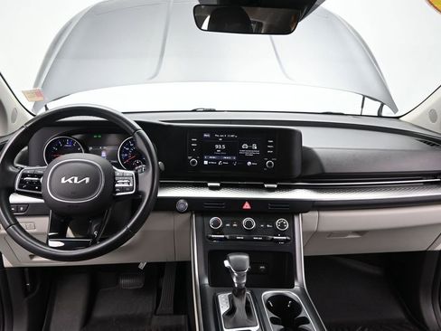 Used 2022 Kia Carnival LX FWD image 36