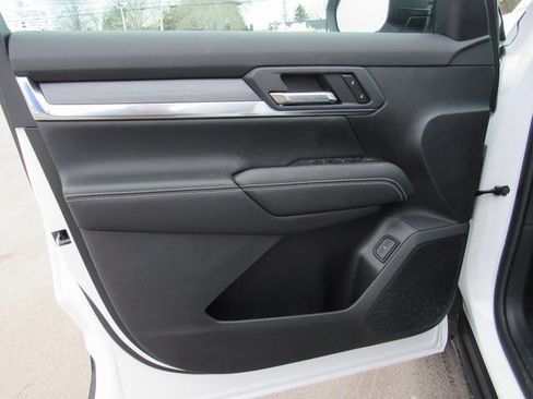 New 2026 GMC Terrain Elevation w/ Elevation Premium Package AWD/4WD image 9