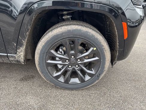 New 2026 Jeep Grand Cherokee Limited image 9
