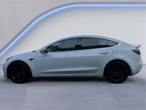 Used 2018 Tesla Model 3 Long Range image 3