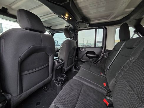 Used 2021 Jeep Wrangler Unlimited Sport S image 28