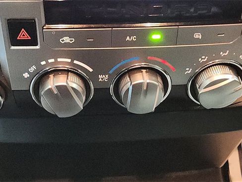 Used 2019 Toyota Tundra SR image 22