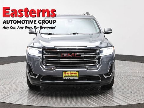 Used 2021 GMC Acadia SLT w/ Preferred Package image 2