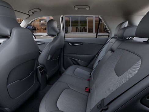 New 2025 Kia Niro EX image 18