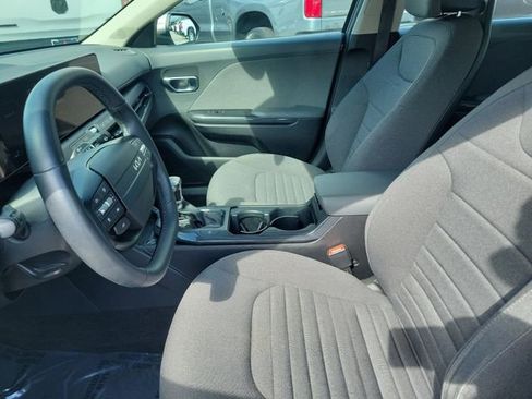 Used 2025 Kia K4 EX FWD image 17