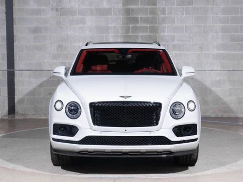 Used 2019 Bentley Bentayga image 7