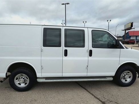 Used 2023 Chevrolet Express 2500 w/ Driver Convenience Package image 8