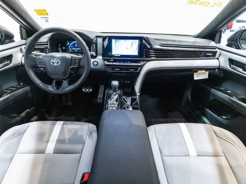 Used 2026 Toyota Camry SE w/ Convenience Package FWD image 13
