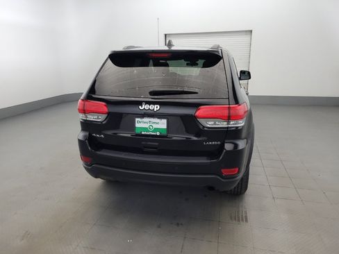 Used 2019 Jeep Grand Cherokee Laredo AWD/4WD image 7