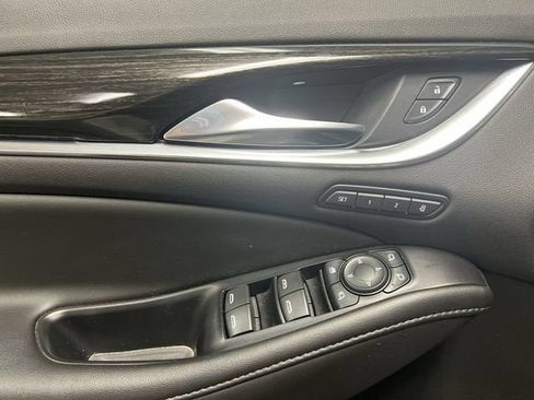 Certified 2021 Buick Enclave Avenir w/ Avenir Technology Package AWD/4WD image 24