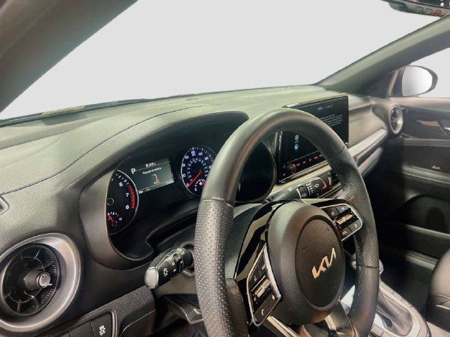 Certified 2024 Kia Forte GT-Line FWD image 9