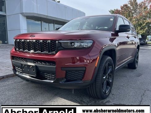 Certified 2023 Jeep Grand Cherokee L Laredo image 1